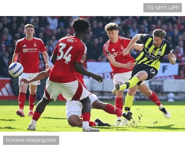 诺丁汉森林对阵富勒姆 城市球场双方上演进球大战